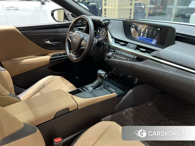 Lexus ES 2021 Белый из Китая, фото 3