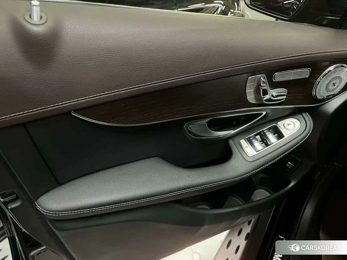 Mercedes-Benz GLC 2020 Черный из Китая, фото 3