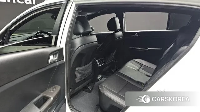 Kia Sportage The Bold 2021 Белый из Кореи, фото 3