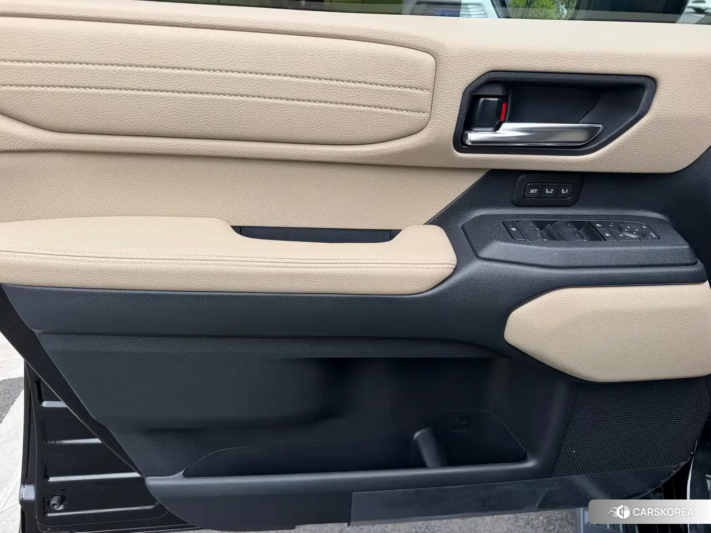 Toyota Prado 2026 Черный из Китая, фото 3