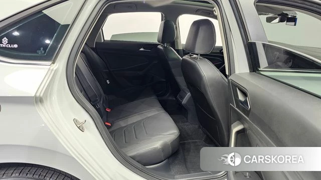 Volkswagen 7th Generation of Jetta 2020 Белый из Кореи, фото 3