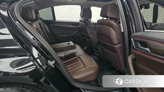 BMW 5 Series (G30) 2019 Черный из Кореи, фото 3