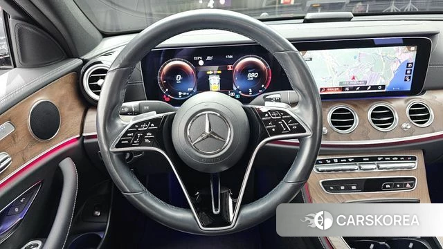 Mercedes-Benz E-Class W213 2020 Серый из Кореи, фото 3