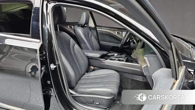 Kia K8 2022 Черный из Кореи, фото 3