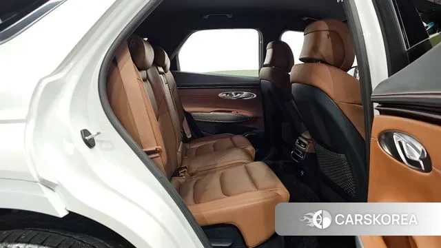 Genesis GV70 2023 Белый из Кореи, фото 3