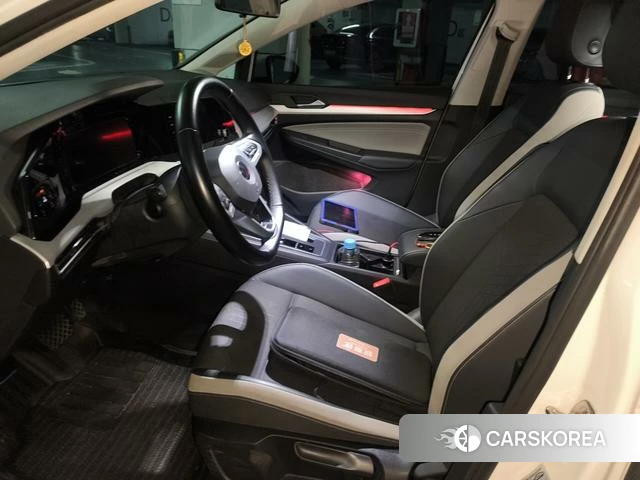 Volkswagen Golf 2021 Белый из Китая, фото 3