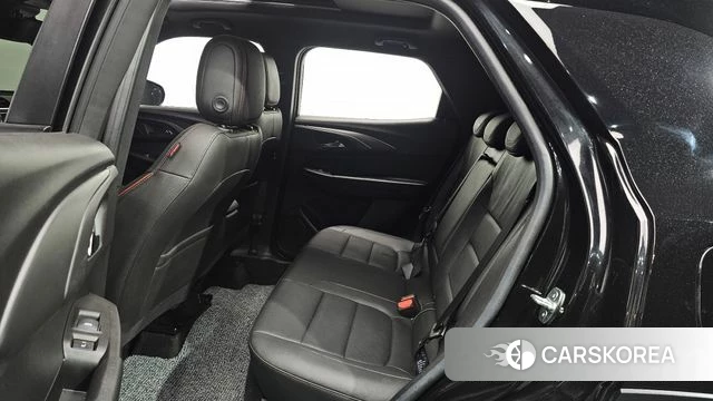 Chevrolet (GM Daewoo) Trailblazer 2023 Черный из Кореи, фото 3