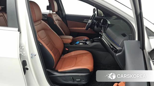 Kia The New Sportage 5th Generation 2025 Белый из Кореи, фото 3