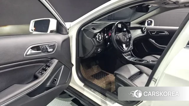 Mercedes-Benz GLA-Class X156 2018 Белый из Кореи, фото 3