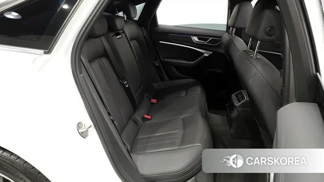 Audi A6 (C8) 2021 Белый из Кореи, фото 3