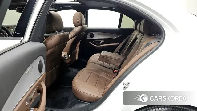 Mercedes-Benz E-Class W213 2020 Белый из Кореи, фото 3