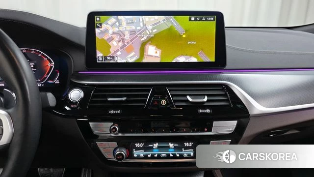 BMW 6 Series GT (G32) 2023 Черный из Кореи, фото 3