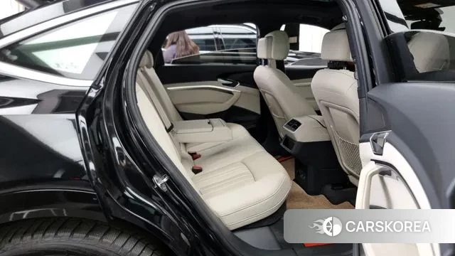 Audi e-Tron id 2884460 из Кореи 3