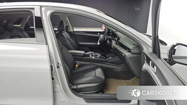 Kia The New K5 3rd generation 2024 Серебристо-серый из Кореи, фото 3