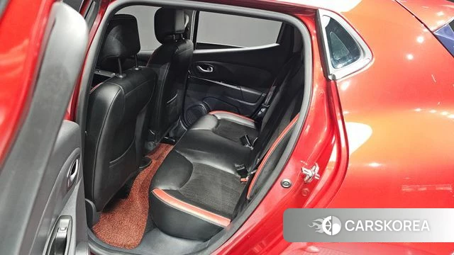 Renault Korea (Samsung) Clio 2019 Красный из Кореи, фото 3