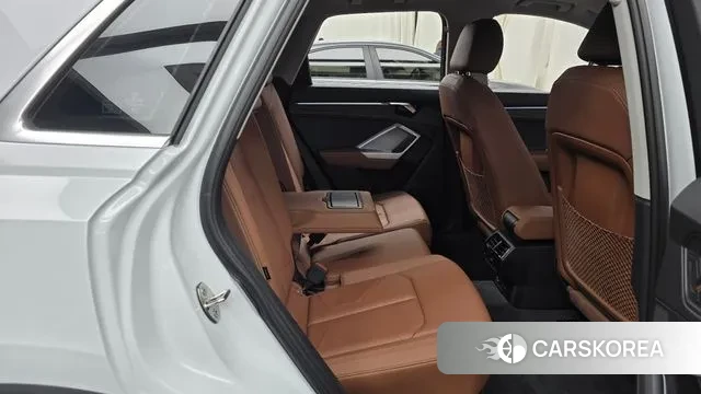 Audi Q3 (F3) 2025 Белый из Кореи, фото 3