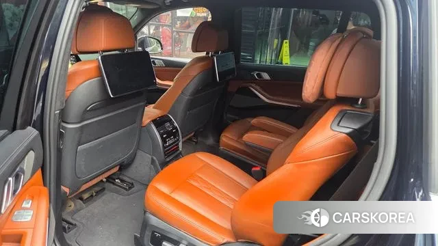 BMW X7 (G07) 2021 Черный из Кореи, фото 3