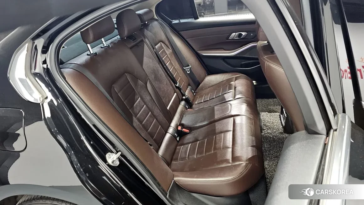 BMW 3 Series (G20) id 2102924 из Кореи 3