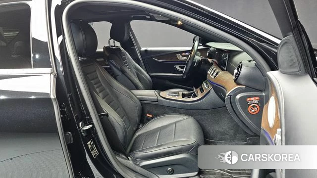 Mercedes-Benz E-Class W213 2020 Черный из Кореи, фото 3