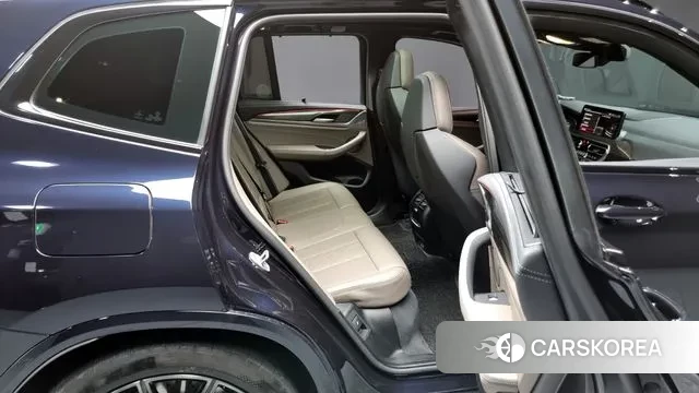 BMW X3M (G01) 2022 Черный из Кореи, фото 3