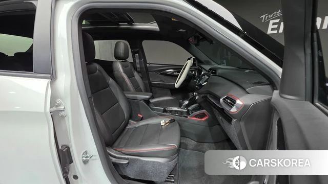 Chevrolet (GM Daewoo) Trailblazer 2023 Белый из Кореи, фото 3