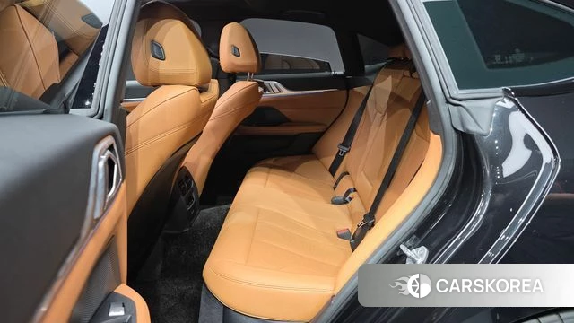 BMW i4 2025 Черный из Кореи, фото 3
