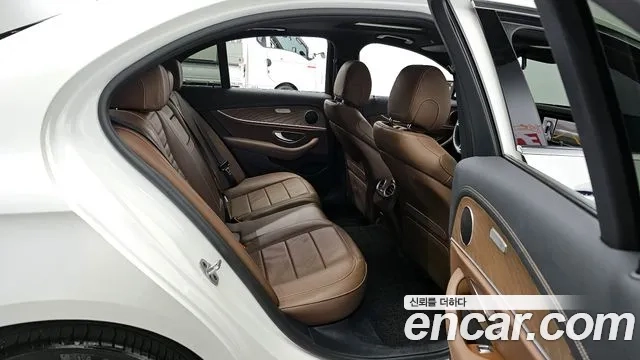 Mercedes-Benz E-Class W213 2021 Белый из Кореи, фото 3