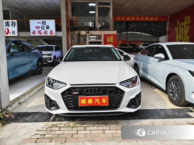 Audi A4L 2023 Белый из Китая, фото 3