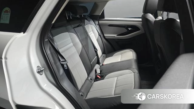 Land Rover Range Rover Evoque 2nd Generation 2024 Белый из Кореи, фото 3