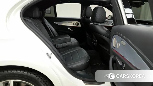 Mercedes-Benz E-Class W213 2021 Белый из Кореи, фото 3