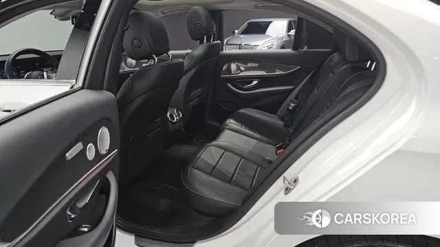 Mercedes-Benz E-Class W213 2020 Белый из Кореи, фото 3