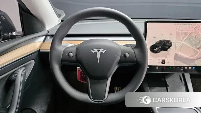 Tesla Model Y 2024 Черный из Кореи, фото 3