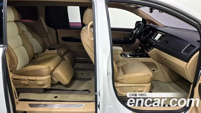 Kia The New Carnival 2018 Белый из Кореи, фото 3