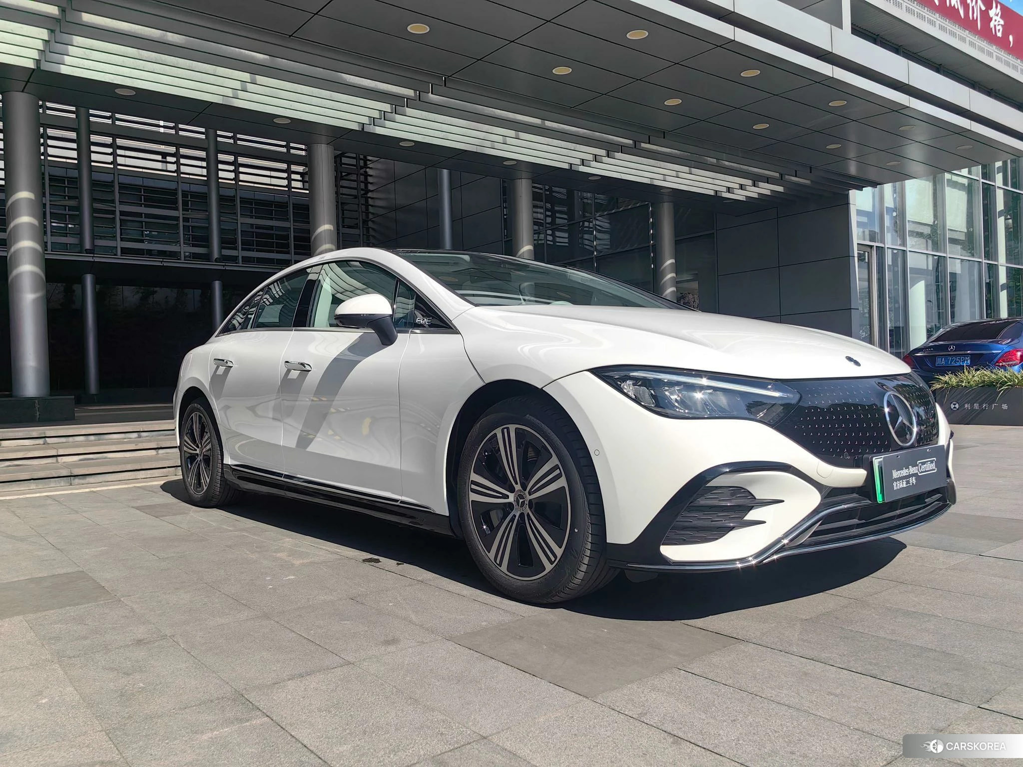 Mercedes-Benz EQE 2024 Белый из Китая, фото 3