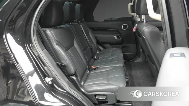 Land Rover Discovery 5 2018 Черный из Кореи, фото 3