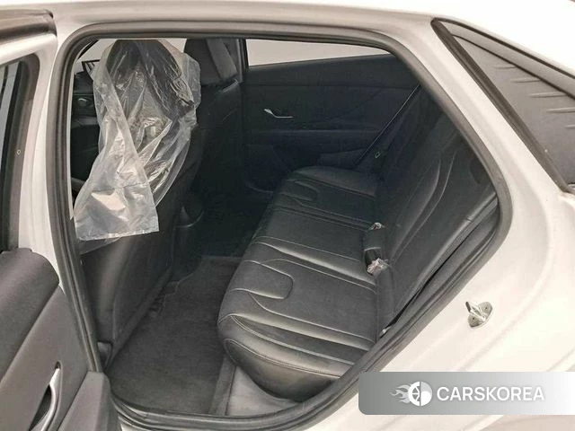 Hyundai Avante Hybrid (CN7) 2022 Белый из Кореи, фото 3