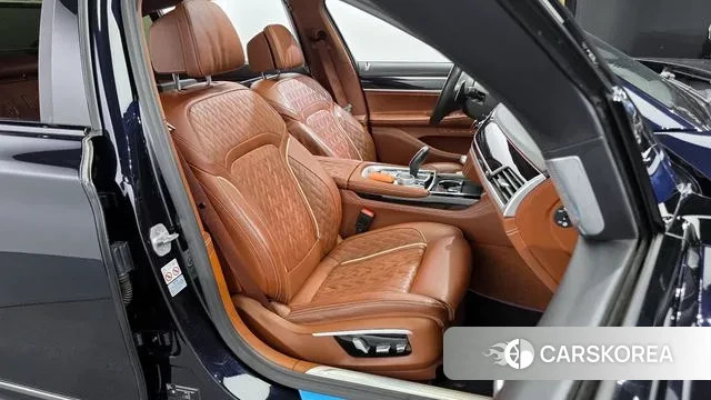BMW 7 Series (G11) 2020 Черный из Кореи, фото 3