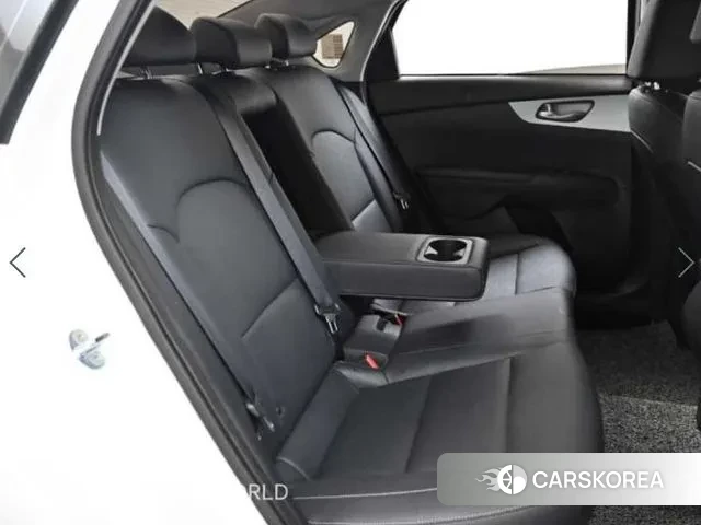 Kia The New K3 2nd generation 2022 Белый из Кореи, фото 3