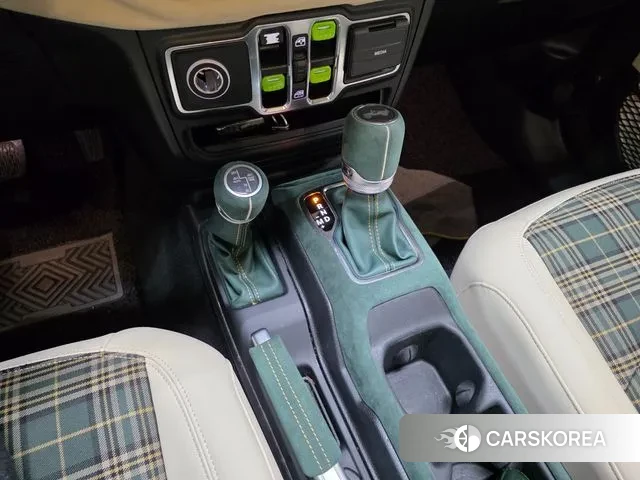 Jeep Wrangler (JL) 2020 Темно-зеленый из Кореи, фото 3