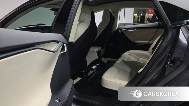 Tesla Model S 2018 Серый из Кореи, фото 3