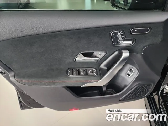 Mercedes-Benz A-Class W177 2024 Черный из Кореи, фото 3