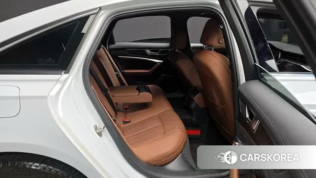 Audi A6 (C8) 2020 Белый из Кореи, фото 3