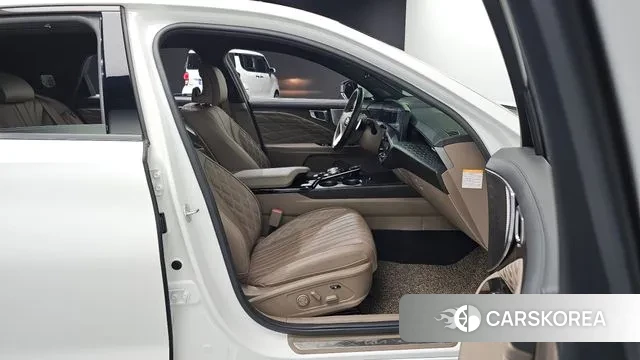 Kia K8 Hybrid 2023 Белый из Кореи, фото 3