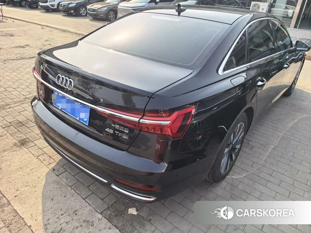 Audi A6L 2021 Черный из Китая, фото 3