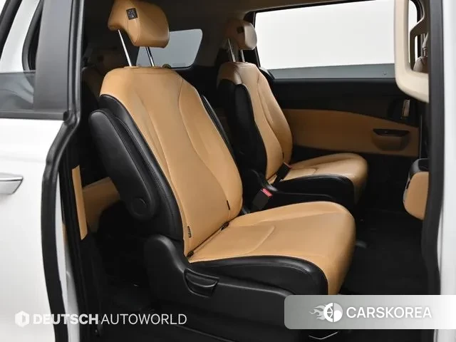 Kia Carnival 4th generation 2022 Белый из Кореи, фото 3