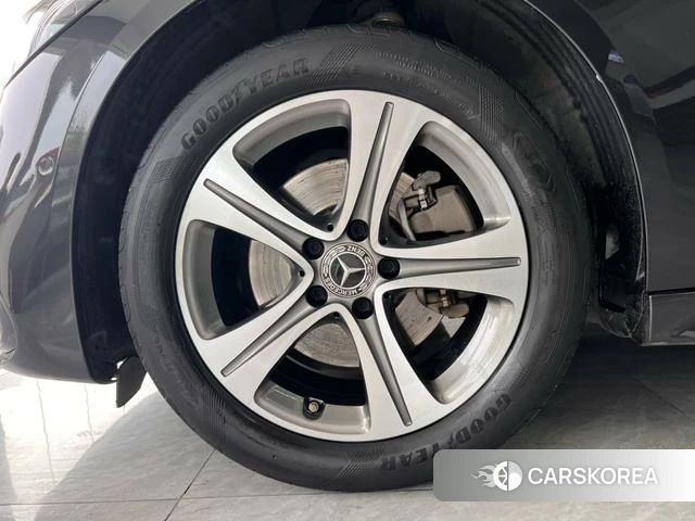 Mercedes-Benz Class C 2022 Темно-серый из Китая, фото 3