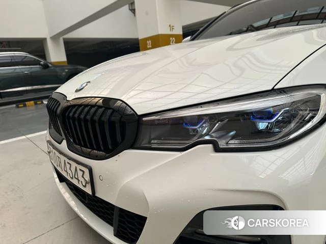 BMW 3 Series (G20) 2022 Белый из Кореи, фото 3