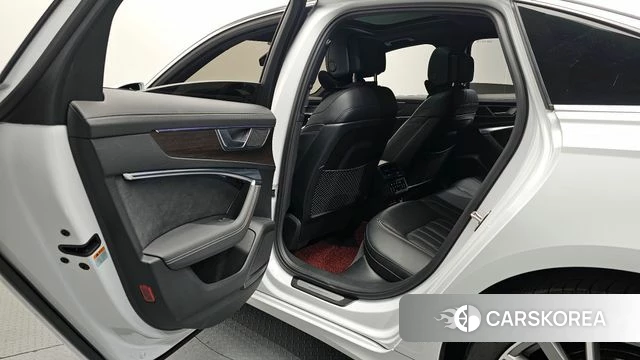 Audi A6 (C8) 2022 Белый из Кореи, фото 3