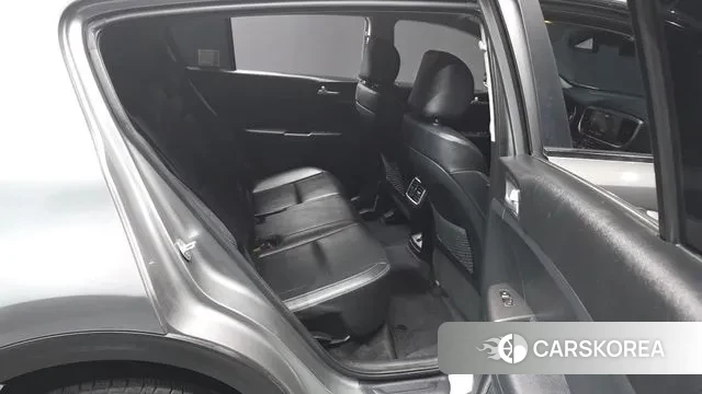 Kia Sportage The Bold 2021 Серый из Кореи, фото 3