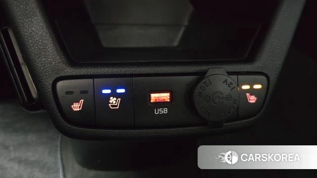Kia The New Kia Ray 2023 Белый из Кореи, фото 3